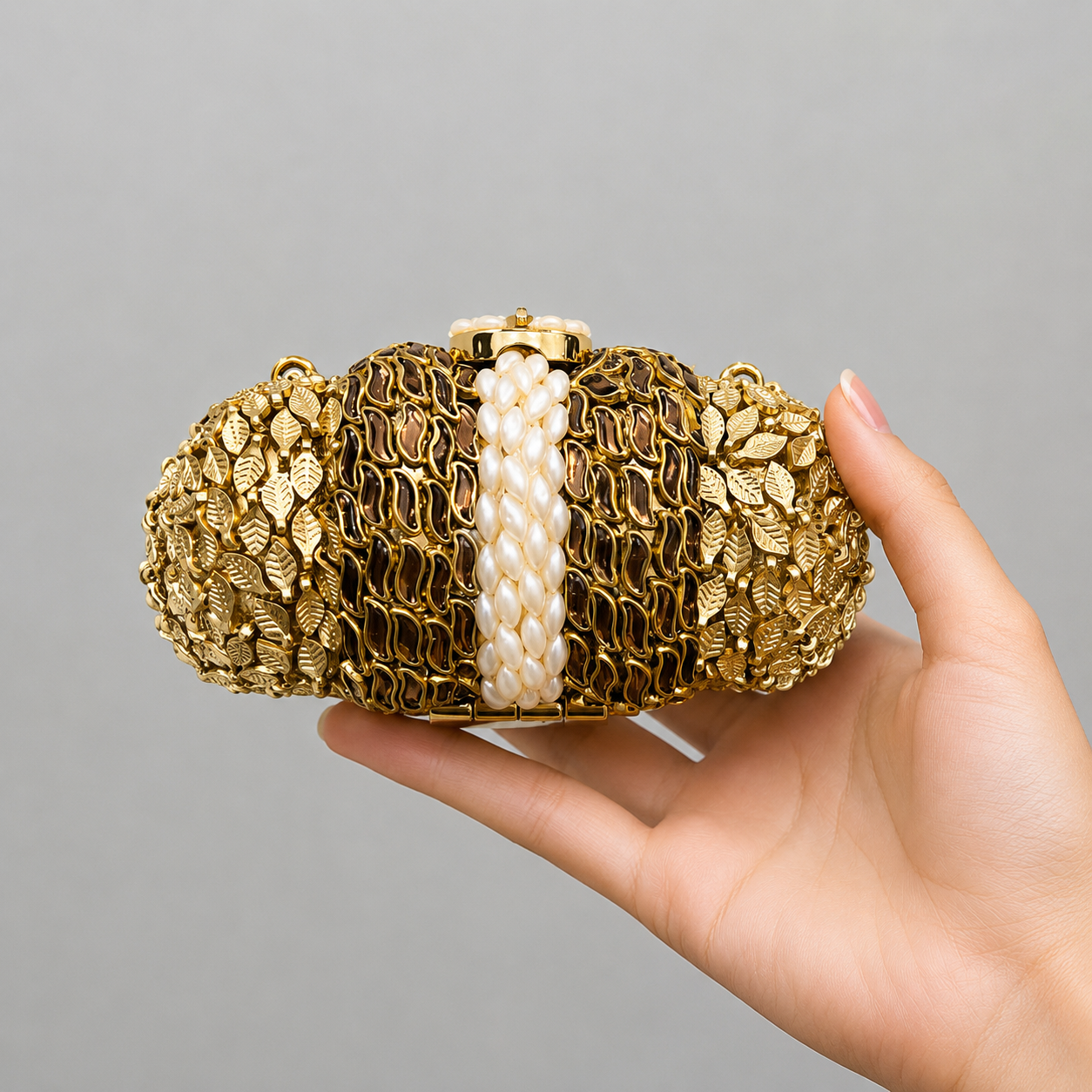 Luxury Round Kundan Stone Clutch